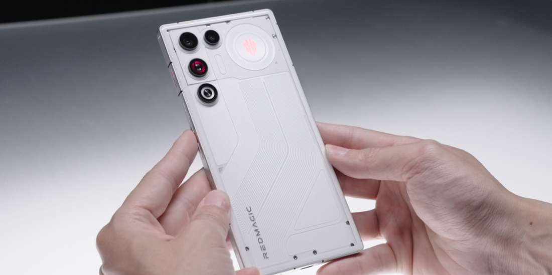 Choose Your Weapon: Do You Need the REDMAGIC 11 Pro or 11 Air?